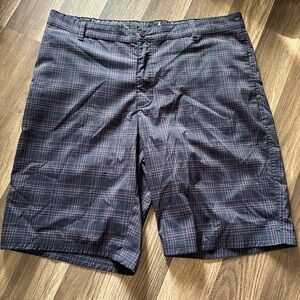 London fog Men's Plaid Shorts size 38